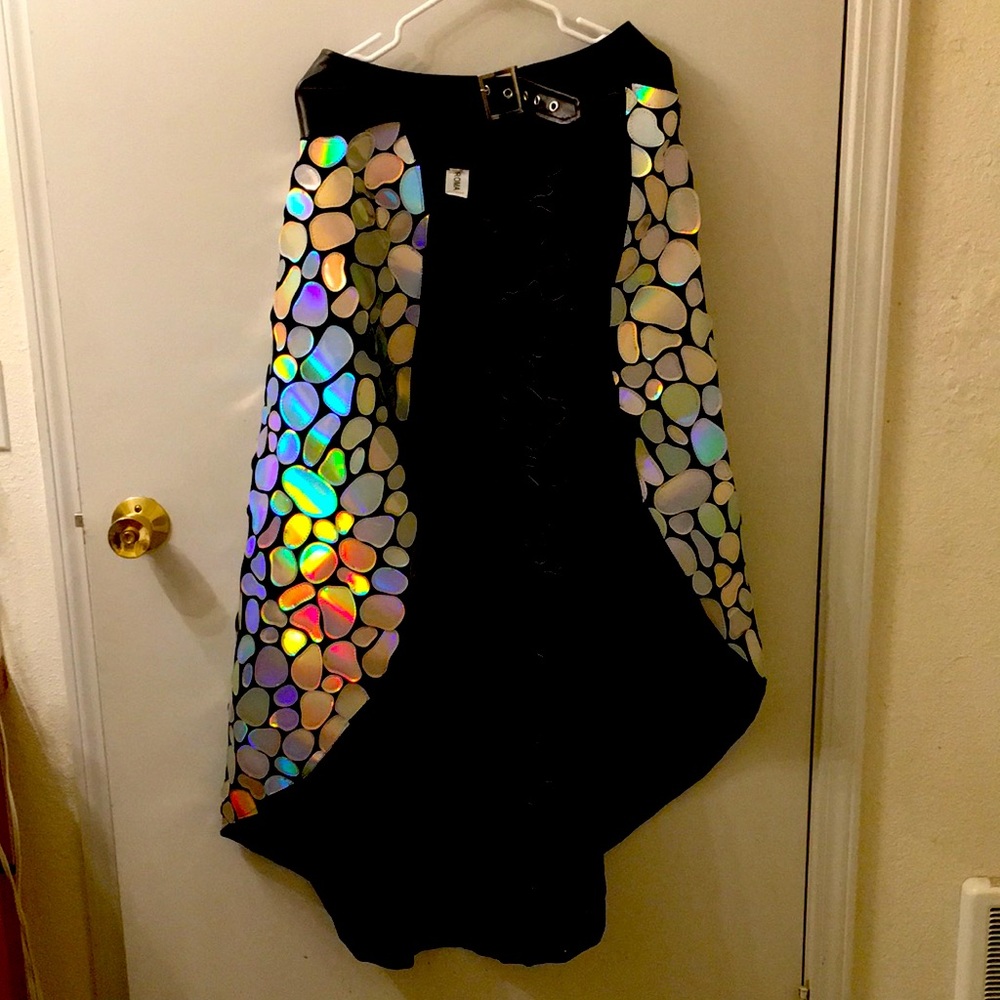 Roma pebble in the sky skirt